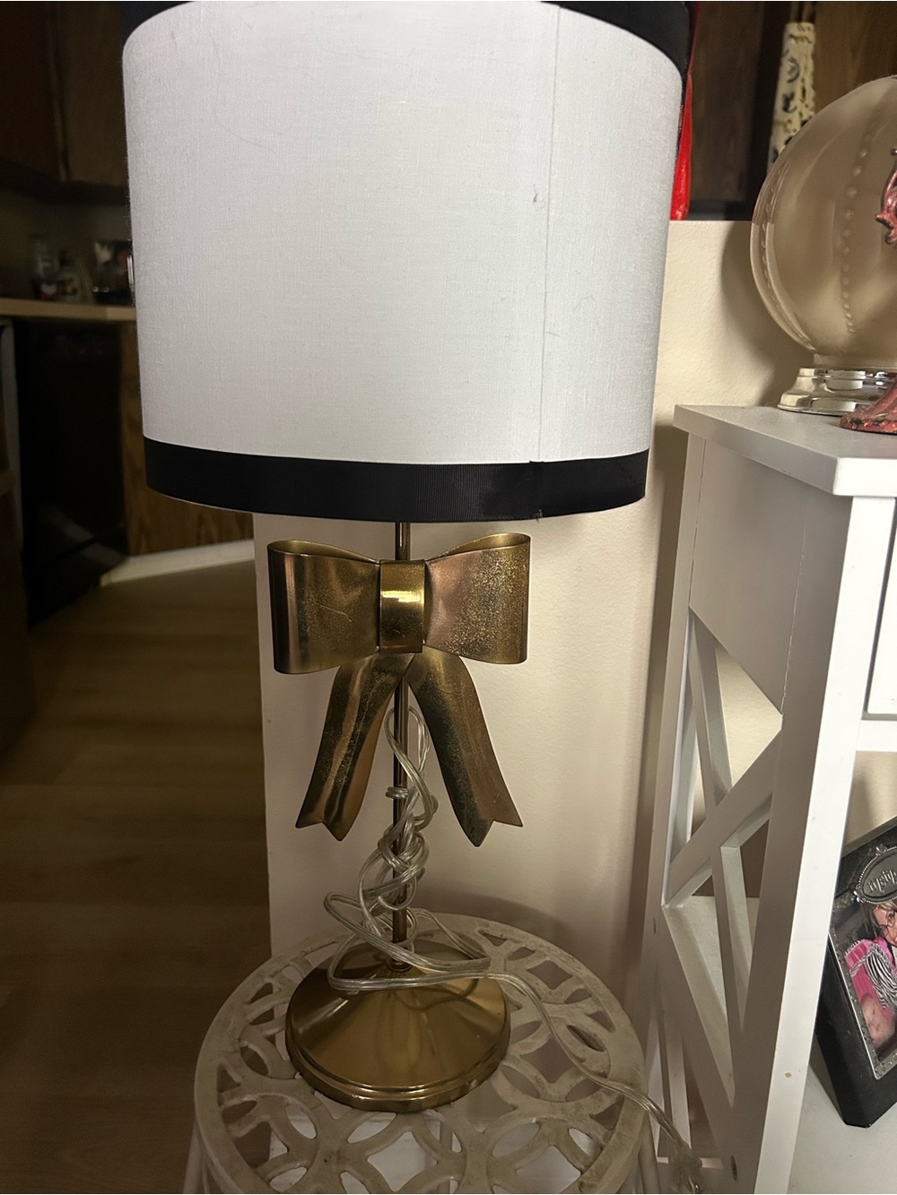 Pottery Barn Emily & Meritt The Bow Table Lamp